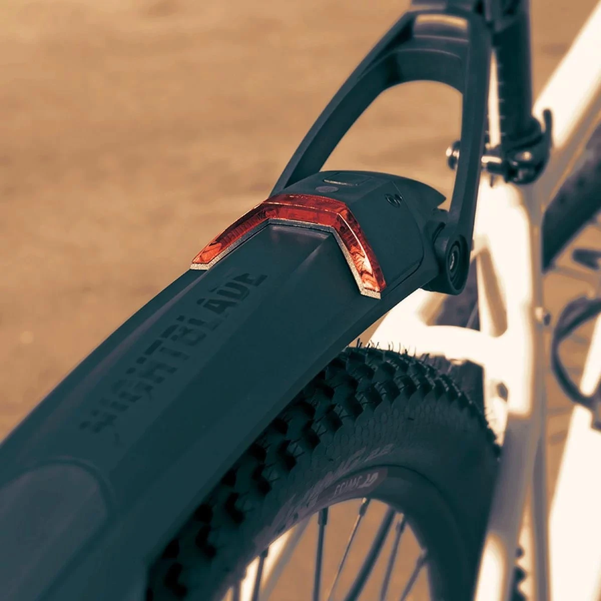 SKS Nightblade 26+27,5" - Mudguard With Integrated StVZO Rear Light 4 SKS Nightblade 26+27,5" - Mudguard With Integrated StVZO Rear Light - Image 2